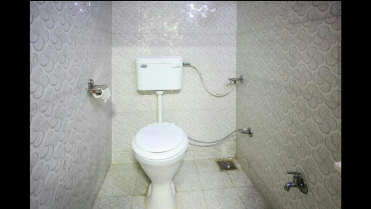 Hotel Honey Bunny Ahmedabad Luaran gambar